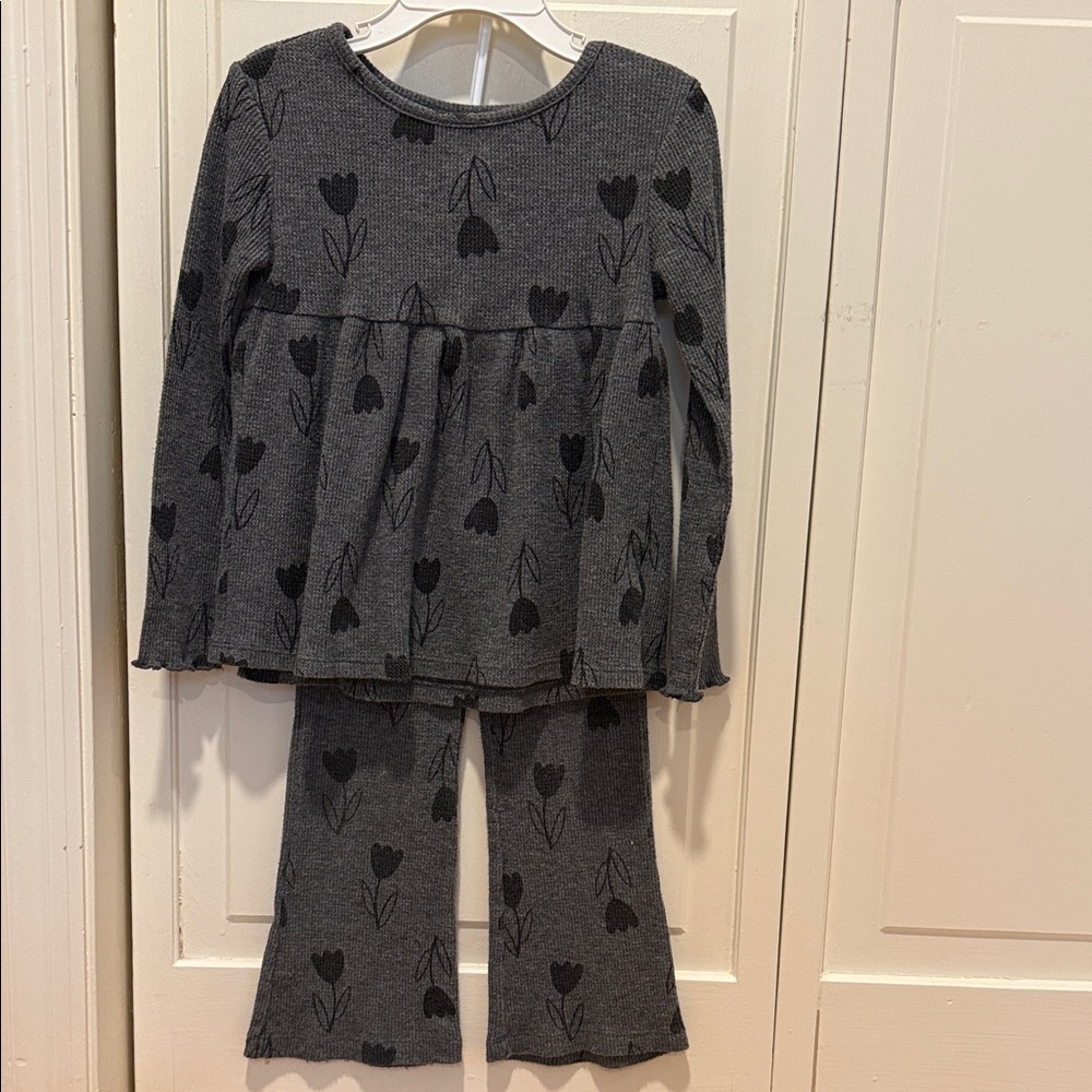 Carters Kids' Dark Gray Heart & Floral Thermal matching Set 4T